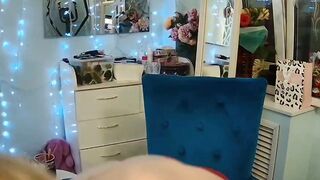 GlamSquirt Free erotic show at stripTango
