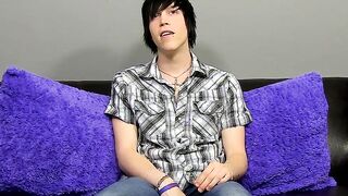 Emo fingers his ass and masturbates after being interviewed