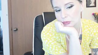 HottyHousewife18 Online free porn at CharmCams