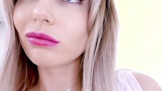 Gorgeous Milf Hungry for Cock Seeks Fame Porn Video