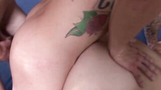 Handsome inked soldiers barebacking threeway fun time