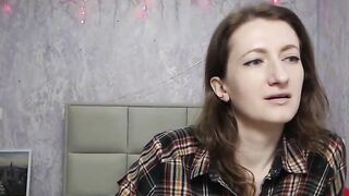 Afghan amateur babe flashes bosom