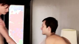 Twinks gets jizz sprayed in his ass after barebacking