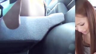 Slutty Japanese chick pisses in the middle of car ride