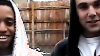 Short haired cihick gets her pussy fucked while sucking BBC