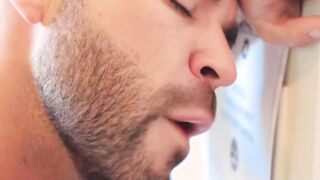 Hunks blow and rimjob in bathroom