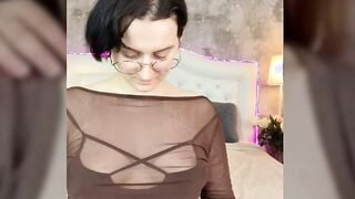 Jitoon Free porn online at stripTango