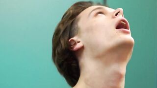 Twink Jared Cloud performs a steamy solo while being horny and tattooed