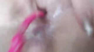 Tattooed Babe fucking her pussy upclose