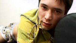 Solo twink amateur Kyle Valasek jizzes in his underwear
