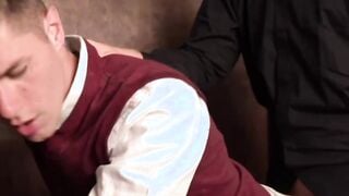 Cumshot on young ass with Zak Bishop_and Dacotah Red