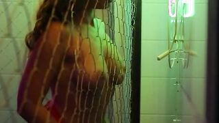 Sexy blonde babe Emerald Ocean playing with her sultry and stunning body