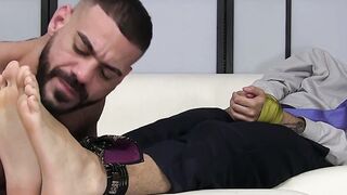 Bearded hunk Ricky Larkin sucks his friends feet and toes