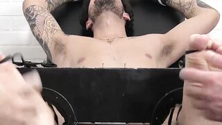 Tattooed amateur endures feet ticking from a mature master