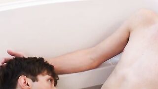 Hot shower rimming and sucking huge dick groaning hard