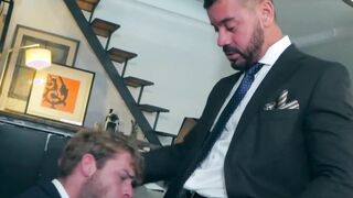 Thomas Thunder slams his bearded young coworker with a doggy style
