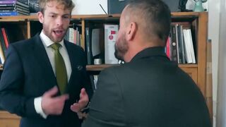 Thomas Thunder slams his bearded young coworker with a doggy style
