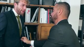 Thomas Thunder slams his bearded young coworker with a doggy style