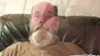 Hobo amateur grandpa jerking himself off with his huge beard Hoe 2