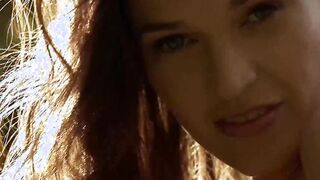 Serena J an allnatural babe teases with her flawless naked body