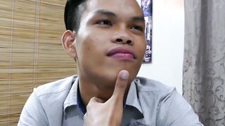Young Asian seduces mature hunk into hard and raw pounding