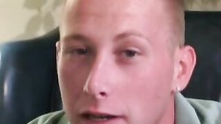 Stud shows off his tattooed chiseled body and jerks off hard Hoe 2