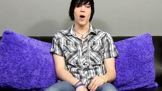 Emotional fingers his butt and strokes off in the wake of being evaluated