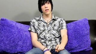 Emotional fingers his butt and strokes off in the wake of being evaluated