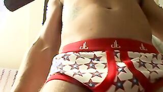 Cute amateur jock Kelly Cooper cums after jerking off solo