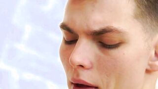 Large pounding dick twink Tommy Gold jerks off while groaning