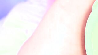 Bubble Butt Latina Up Close Squirt Action