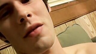 Straight dude Nailz wanking his massive cock until he jizz