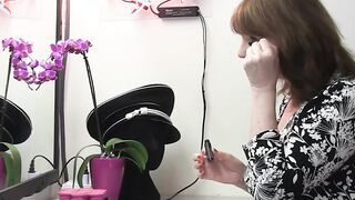 AGEDLOVE Horny Jack fucks the old actress in the dressing room