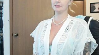 Hottyhousewife18 Free live sex at CharmCams