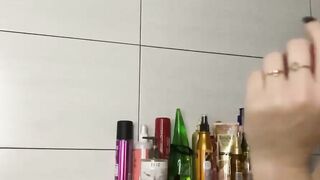 Pretty Womans Bathroom Antics