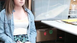 Shoplyfter Patted Down and Nailed By Officer