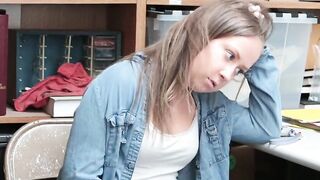 Shoplyfter Patted Down and Nailed By Officer
