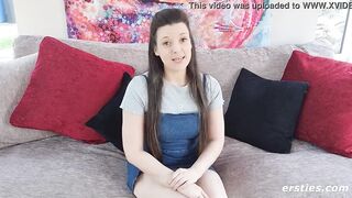 Ivy Shows Us her Incredible Sexy Butt inside her First Tape