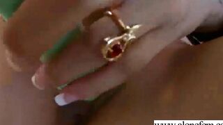 Masturbation Sex Clip With Amateur Lusty women (linda lay) vid-23