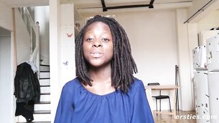 Bertoulle Tells Us About All Her Kinks