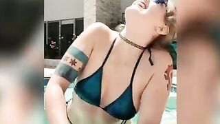 Curvy Hottie Electra Rayne fucks herself into the Beauty hot tub