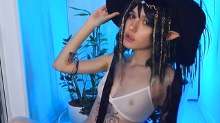 Cosplayer gets a pretty penis in of her