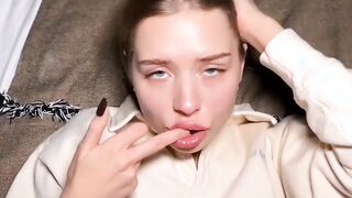 Russian hot eats a burger during rough sex