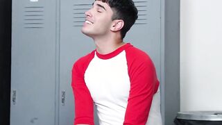Coach Halo bareback fucks his player Rob Quins ass