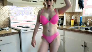 BustyCiara Salacious unveiling at CharmCams Hoe 2