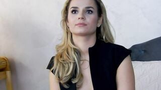 HelenWaldorf Free sex chat at CharmCams Hoe 4