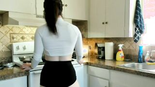 BustyCiara Online sex chat at CharmCams