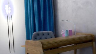 HelenWaldorf Erotic display at CharmCams Hoe 4