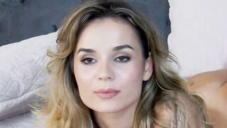 HelenWaldorf Cam sex free chat at CharmCams Hoe 2