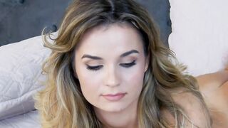 HelenWaldorf Cam sex free chat at CharmCams Hoe 2